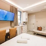 Iz-zebbuga Boutique מלון דירות 3*