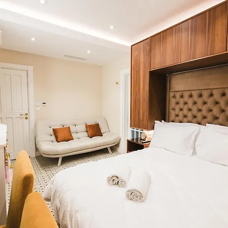 Iz-zebbuga Boutique Apart-hotel *