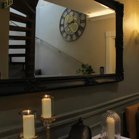 Iz-zebbuga Boutique Żebbuġ