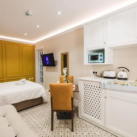 Iz-zebbuga Boutique Apartahotel 3*