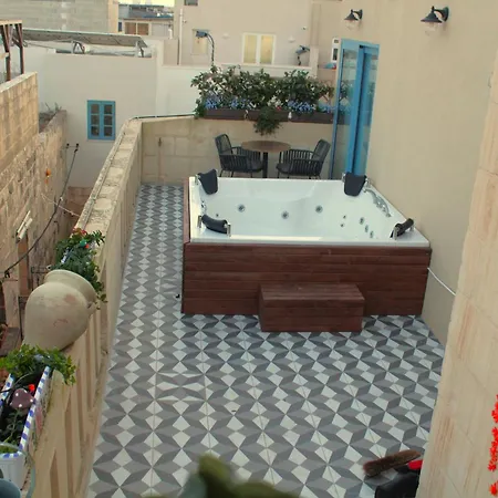 Iz-zebbuga Boutique 3* Żebbuġ