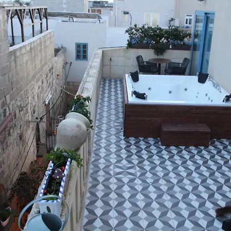 Iz-zebbuga Boutique Apartahotel Żebbuġ