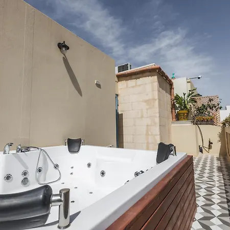 Iz-zebbuga Boutique Apart-hotel