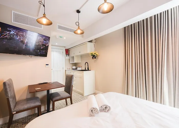 Iz-zebbuga Boutique Żebbuġ