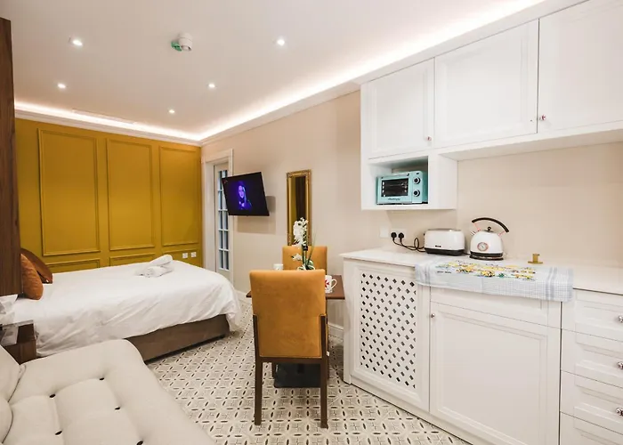 Iz-zebbuga Boutique Aparthotel 3*